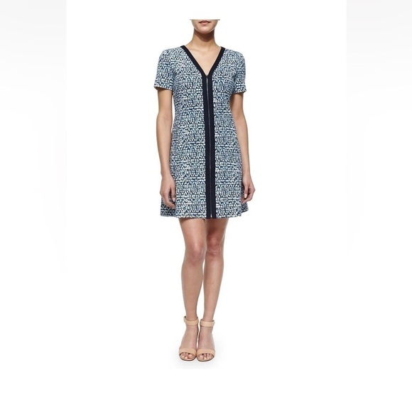 Tory Burch Dresses & Skirts - EUC Tory Burch Womens Geometric Print ZIP Front Ponte Dress Blue Size Xsmall